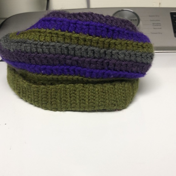 Knit hat - Picture 2 of 2